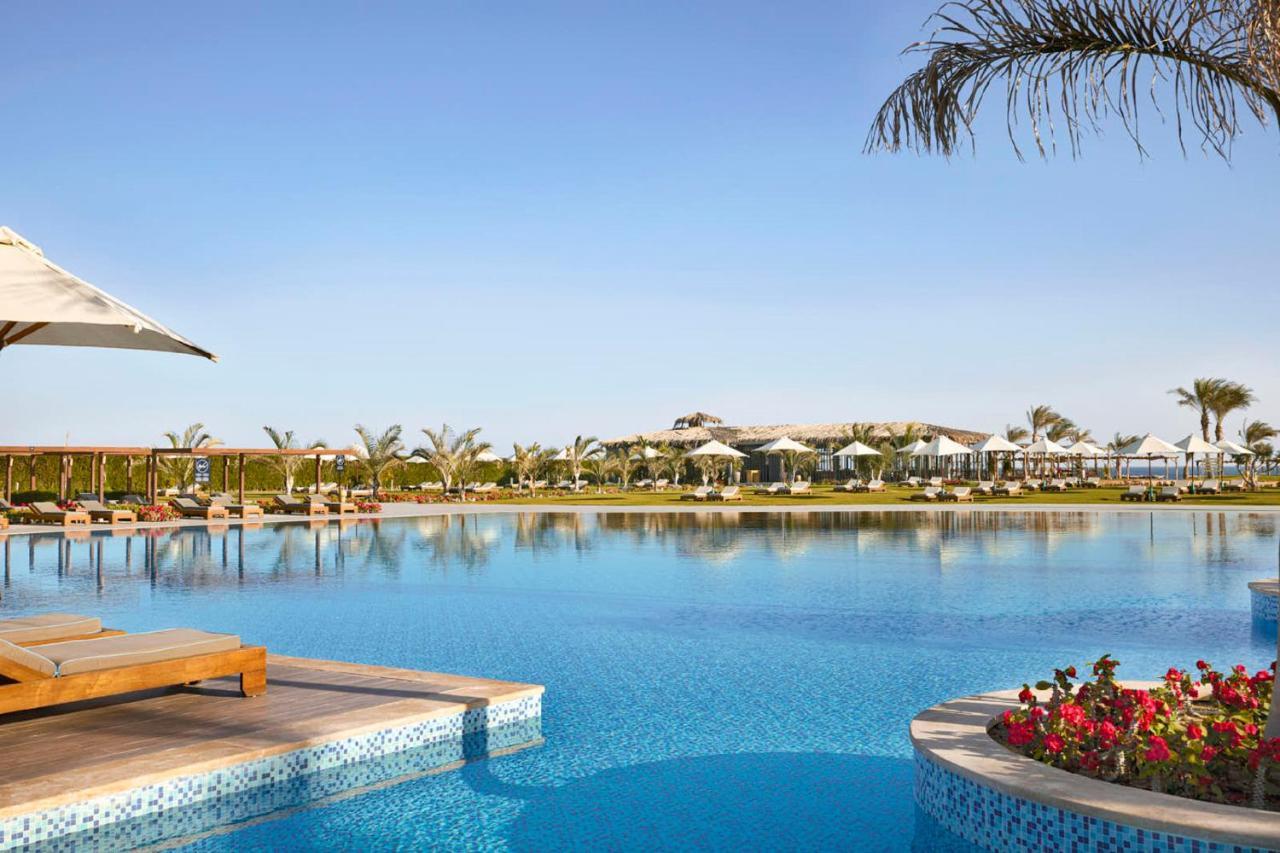 Steigenberger Resort Alaya Marsa Alam - Red Sea - Adults Friendly 16 Years Plus Корая-Бэй Экстерьер фото The pool at the St. Regis