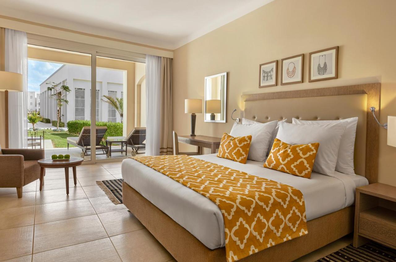 Steigenberger Resort Alaya Marsa Alam - Red Sea - Adults Friendly 16 Years Plus Корая-Бэй Экстерьер фото A bedroom at the Hilton Sharm El Sheikh